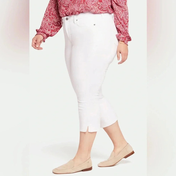 NYDJ Chloe Capri Optic White Jeans in Plus Size - Picture 2 of 11